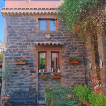Mini House - Tra L'etna Catania Taormina E Il Mare
