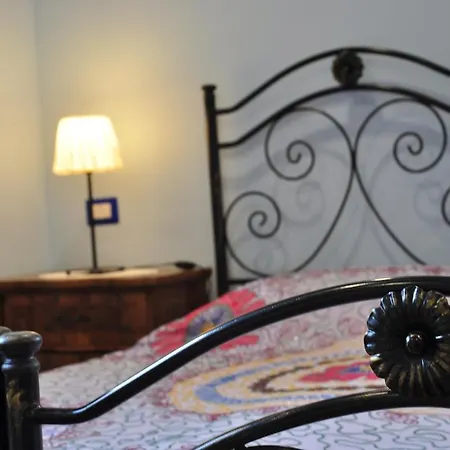 Mini House - Tra L'etna Catania Taormina E Il Mare トレカスターニ
