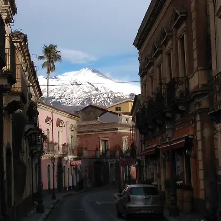 Mini House - Tra L'etna Catania Taormina E Il Mare ロッジ *