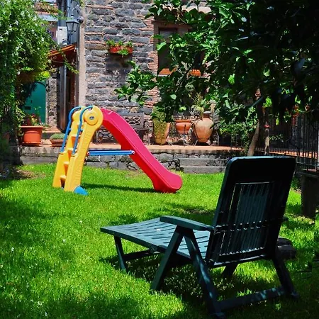 Mini House - Tra L'etna Catania Taormina E Il Mare Jaktstuga Trecastagni