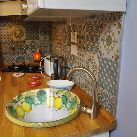 ロッジ Mini House - Tra L'etna Catania Taormina E Il Mare